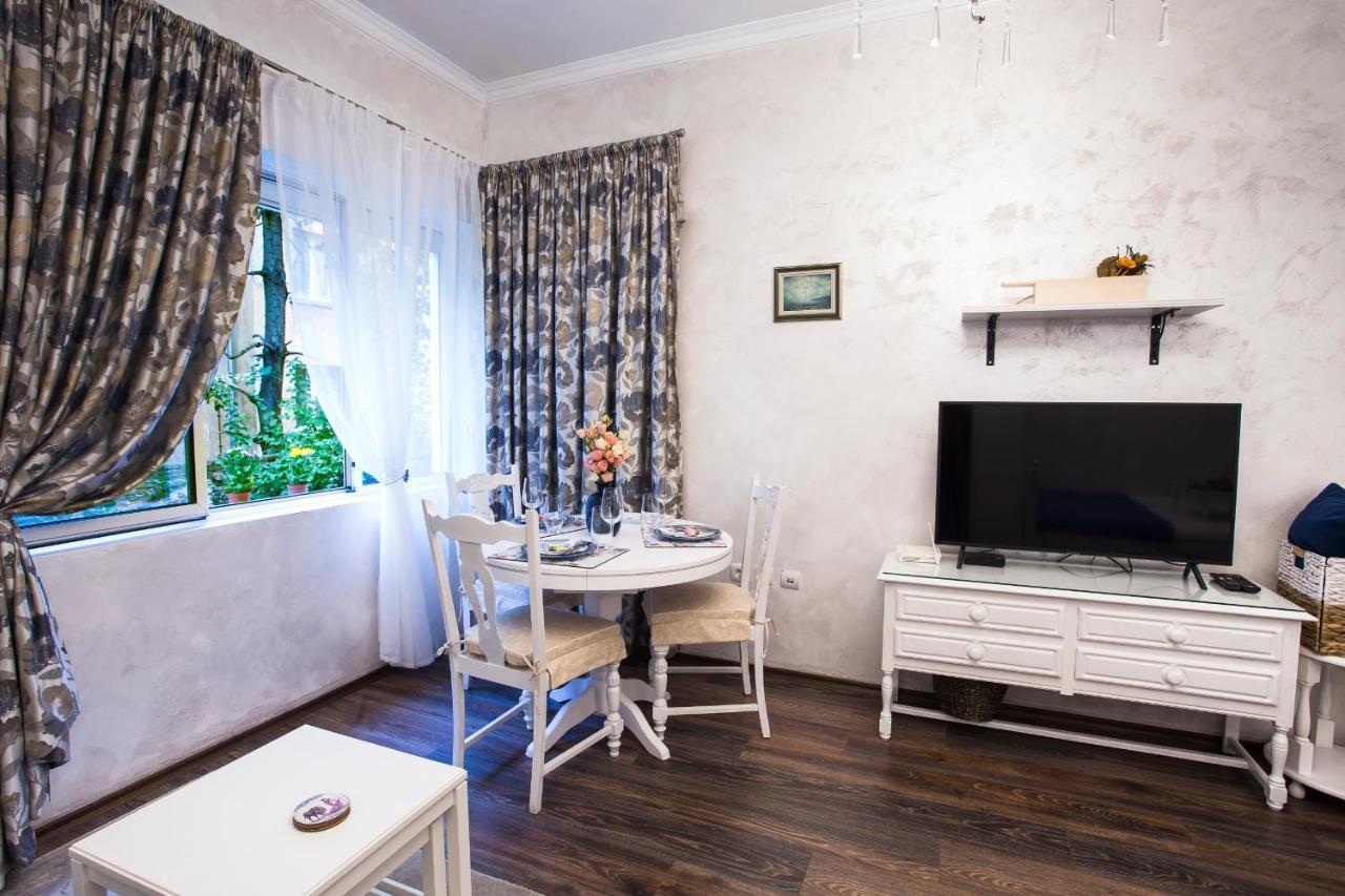Top Center Designer Studio 1 Minute To Ndk&Vitosha By Flat Mаnager Sofia Exterior photo